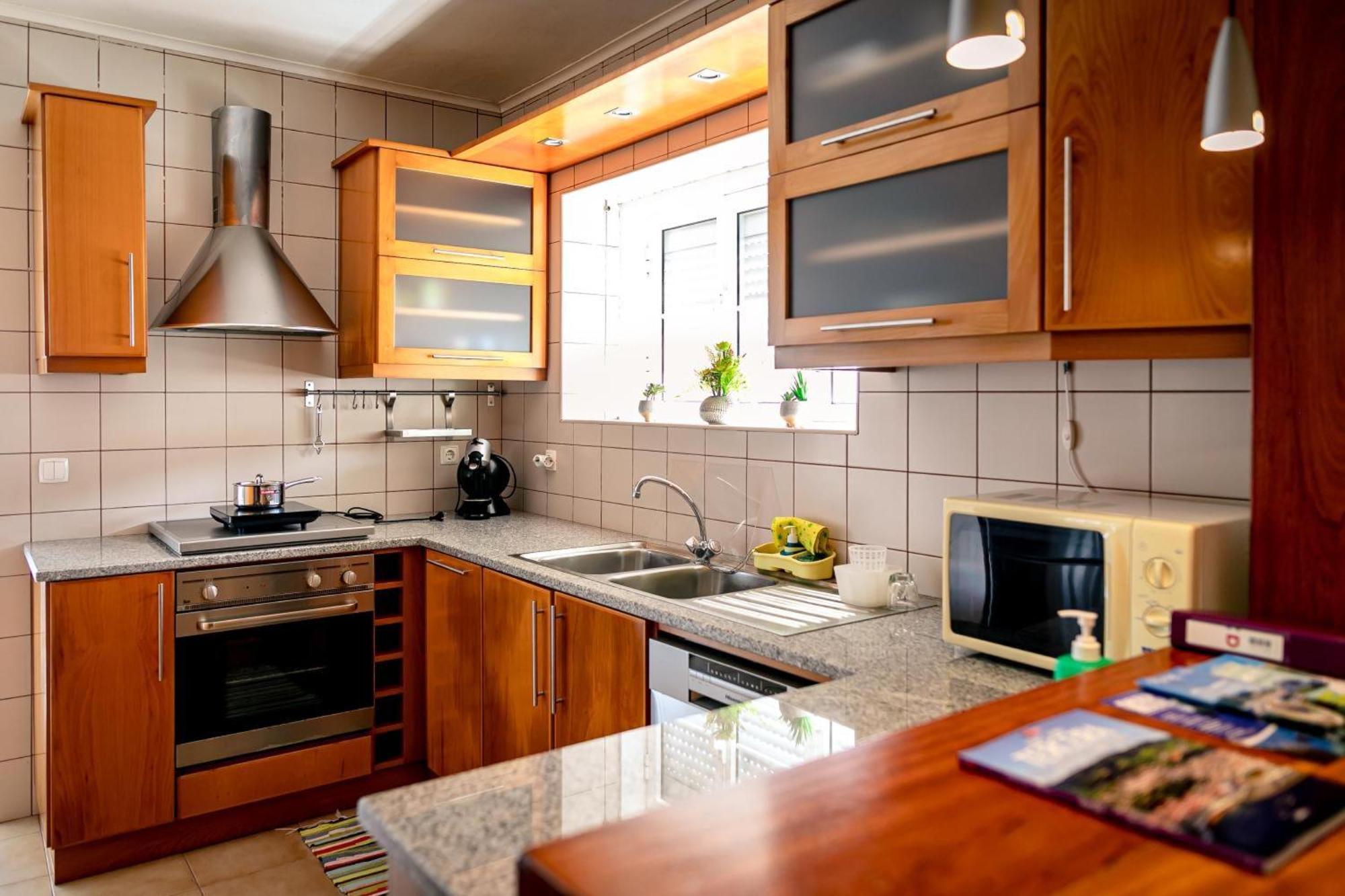 Casa Silveira Mar - Angra Apartment Angra do Heroísmo Екстериор снимка